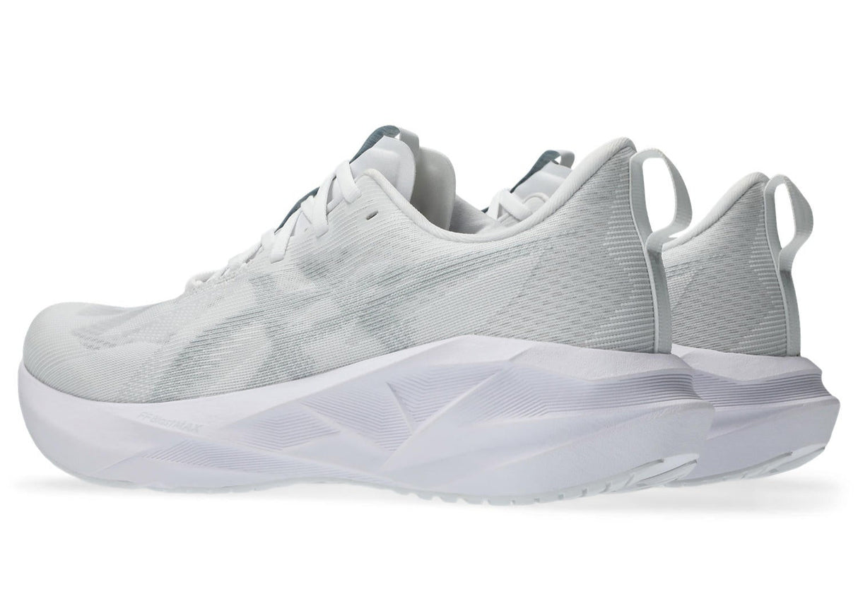 ASICS Men's Novablast 5