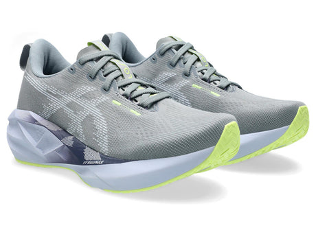 ASICS Women's Novablast 5