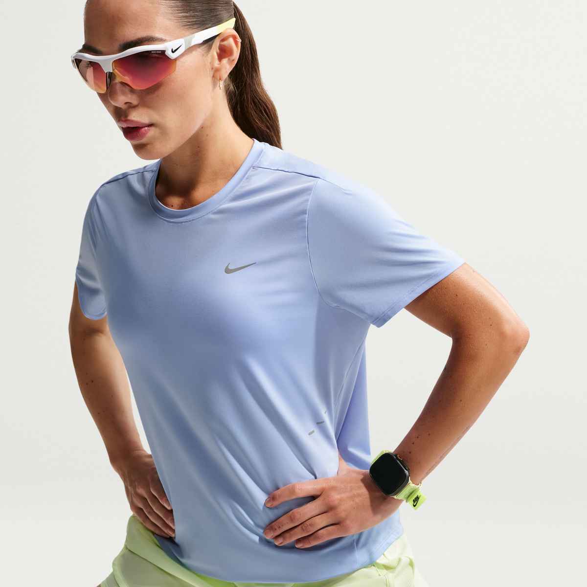 Nike Women's Swift Dri-FIT Short-Sleeve Running Top
