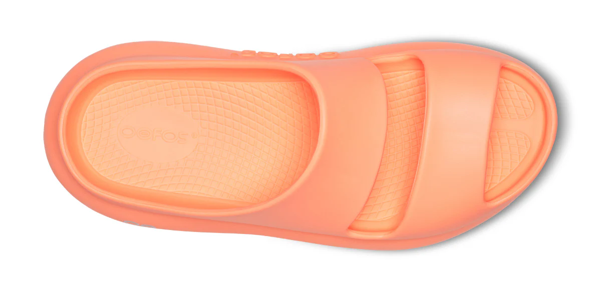 OOFOS Women's OOyea Slide