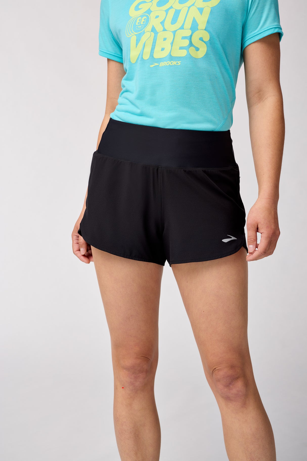 Brooks Women's Chaser 3" Short 2.0