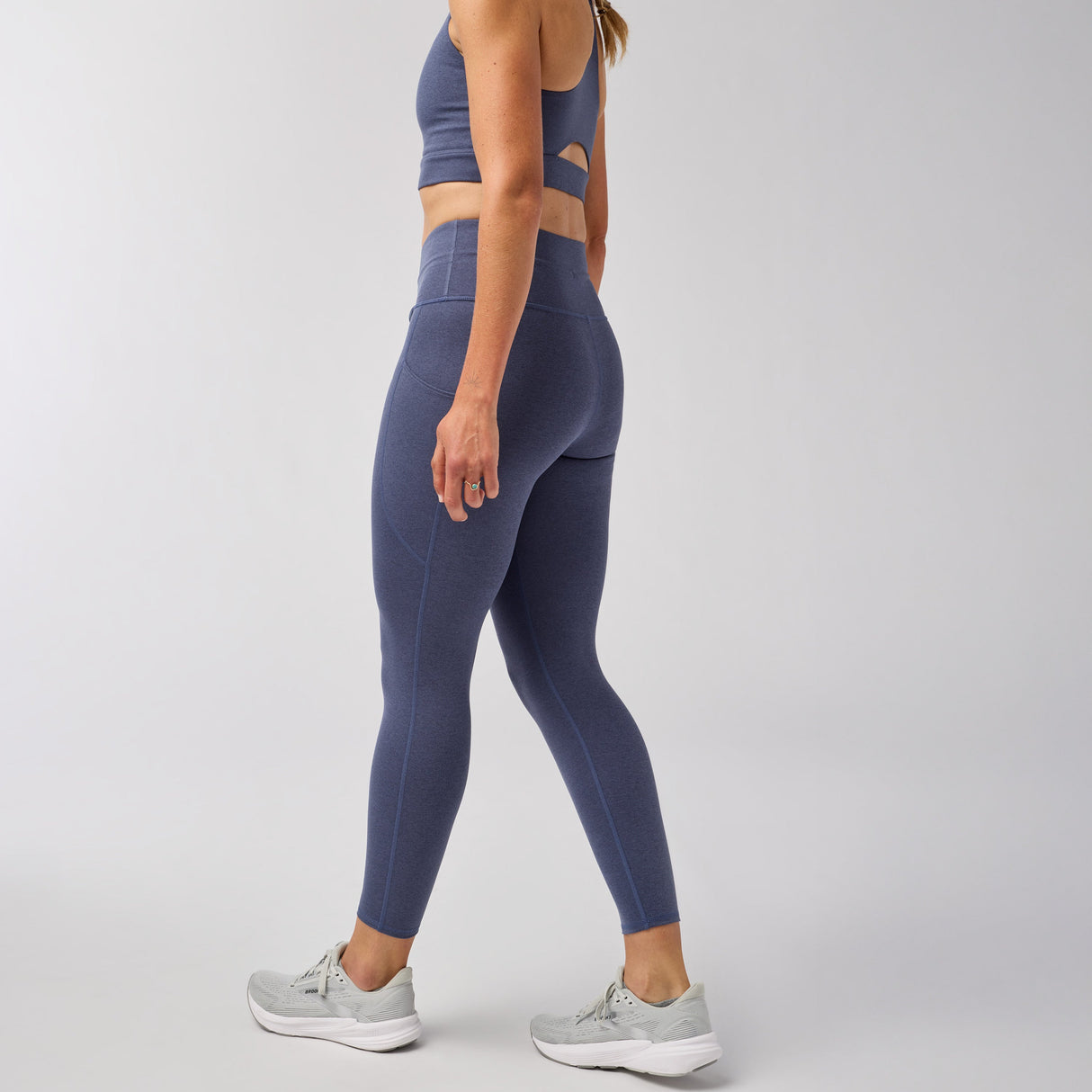 Brooks Women's Luxe Tight fitted stretchy running pant