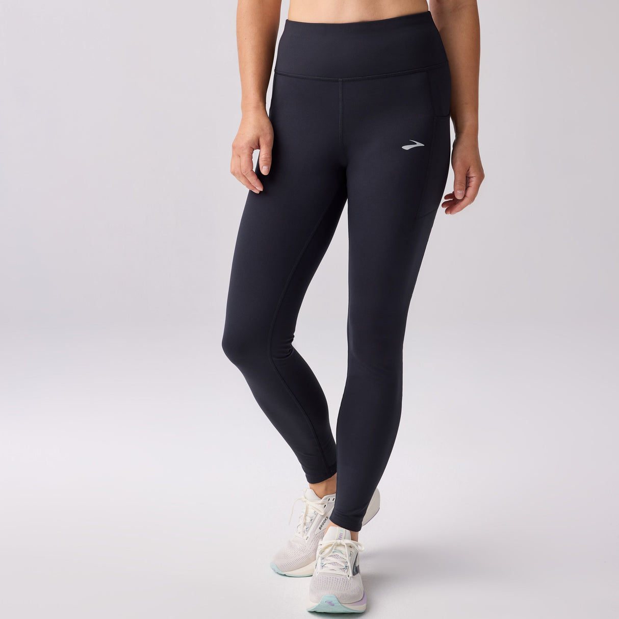 Brooks Women's Momentum Thermal Tight 2.0 warm running pant