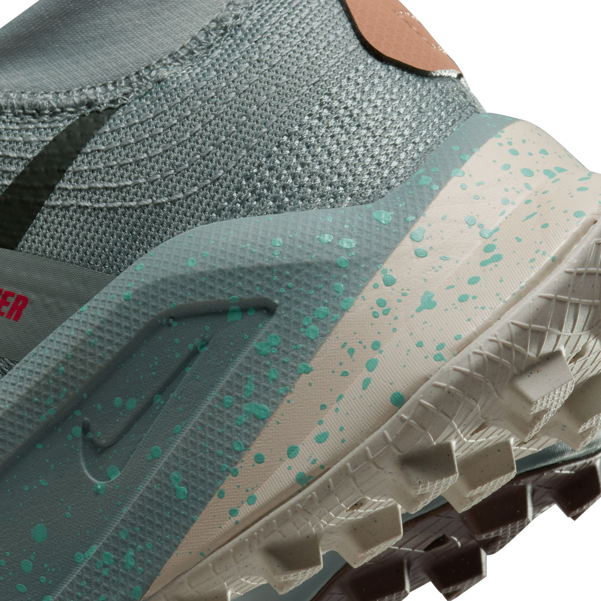 Nike Women's ZoomX Zegama