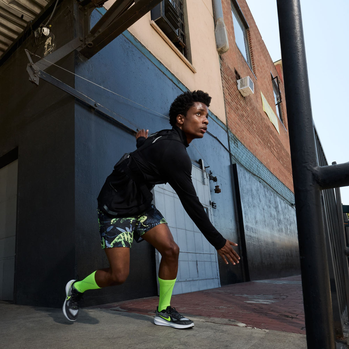 Nike Men's Vomero 17