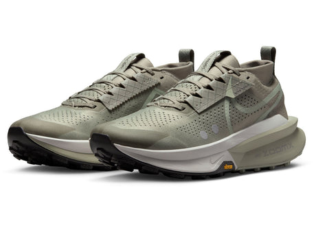 Nike Men's Zegama Trail 2 rugged trail running and light hiking shoe