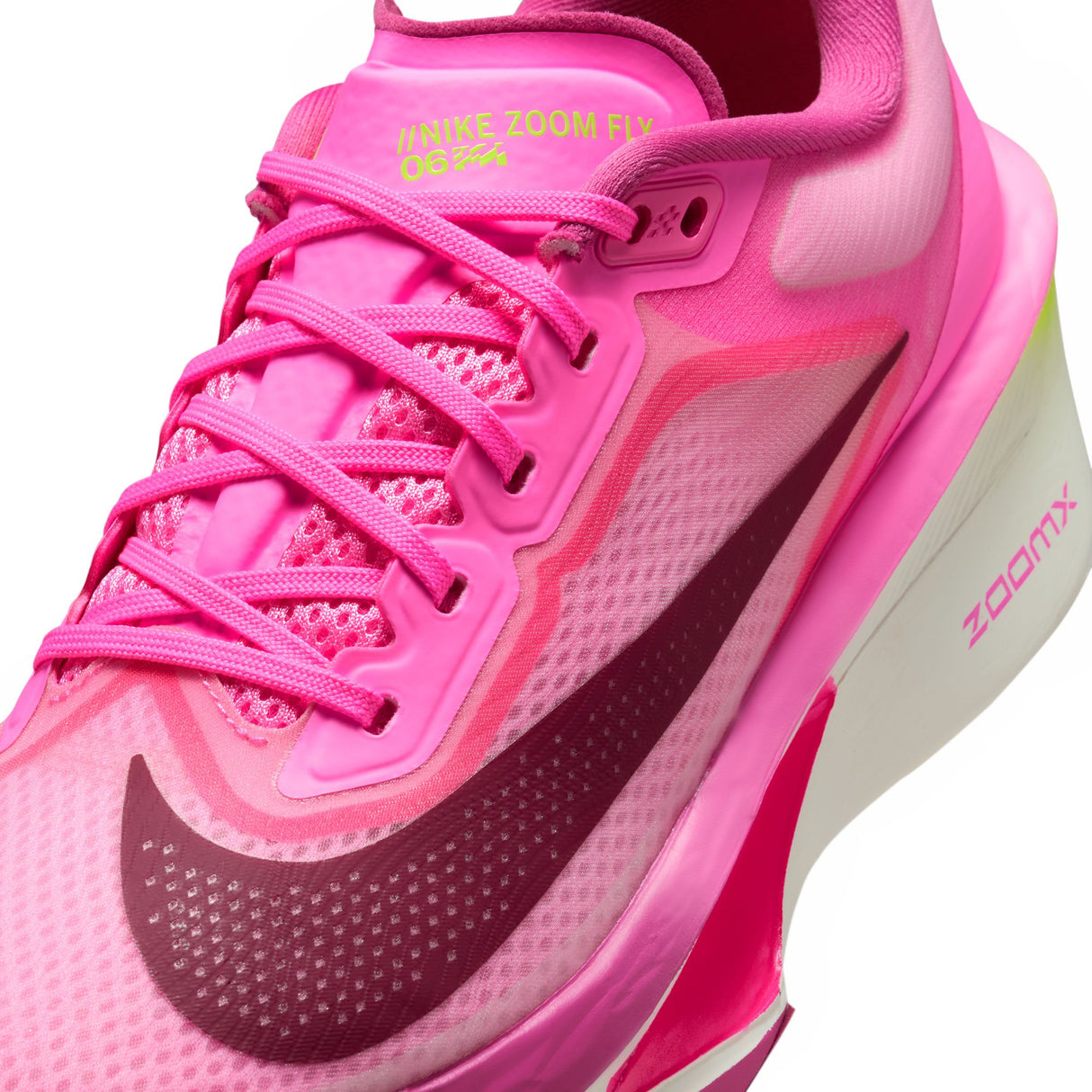 Nike Women's Zoom Fly 6