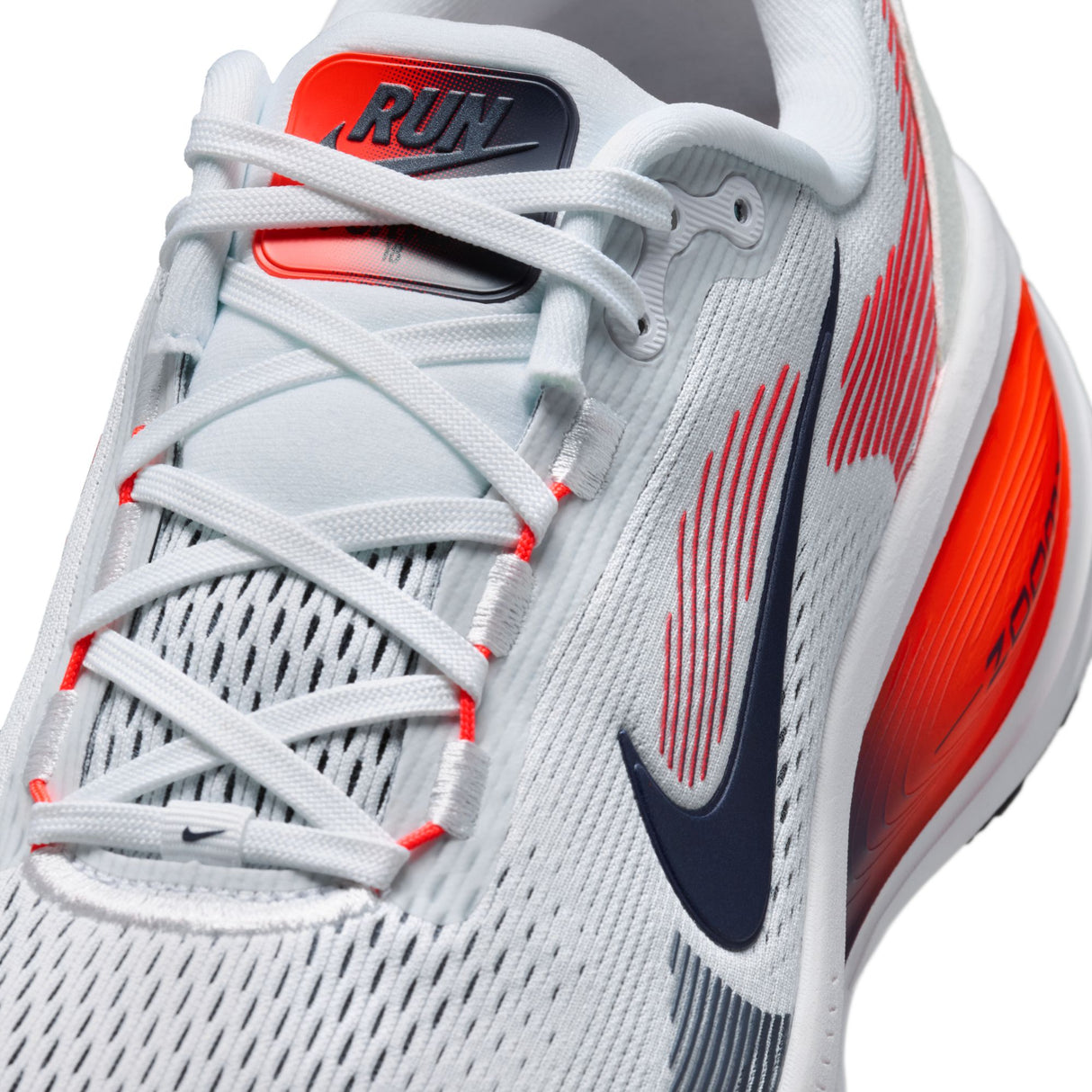 Nike Men's Vomero 18
