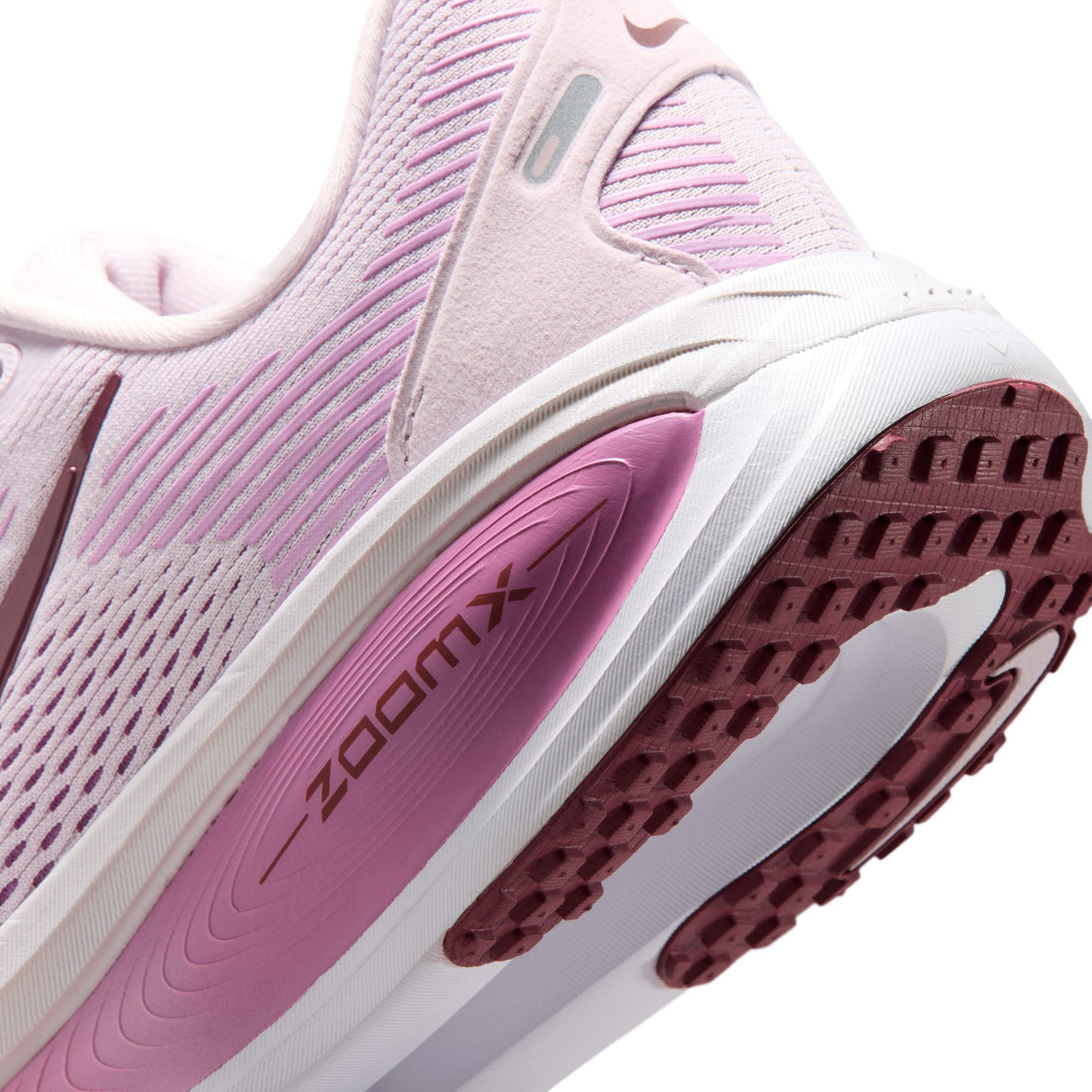 Nike Women's Vomero 18