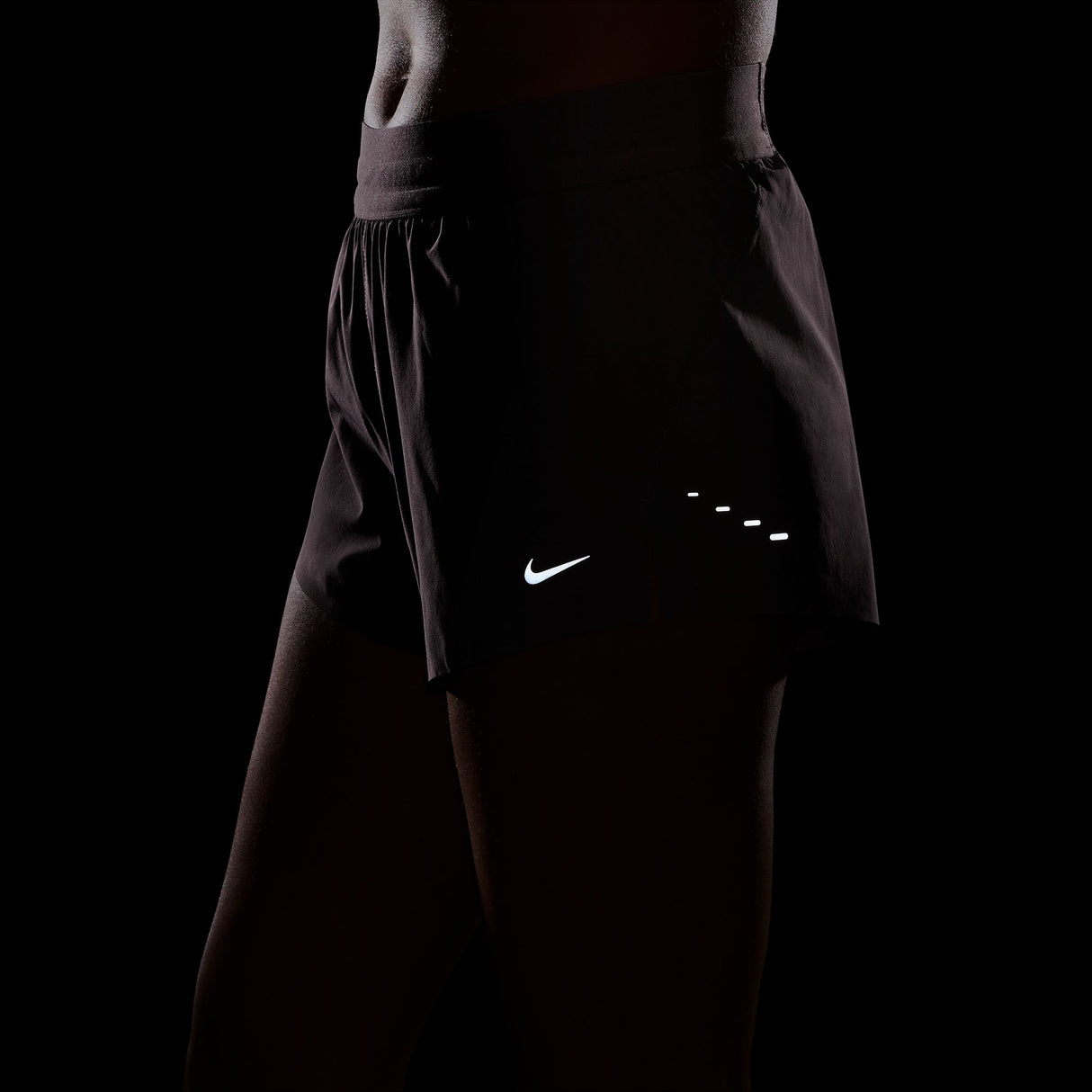 Nike Women's Swift Dri-FIT Mid-Rise 2.5" Brief-Lined Running Shorts