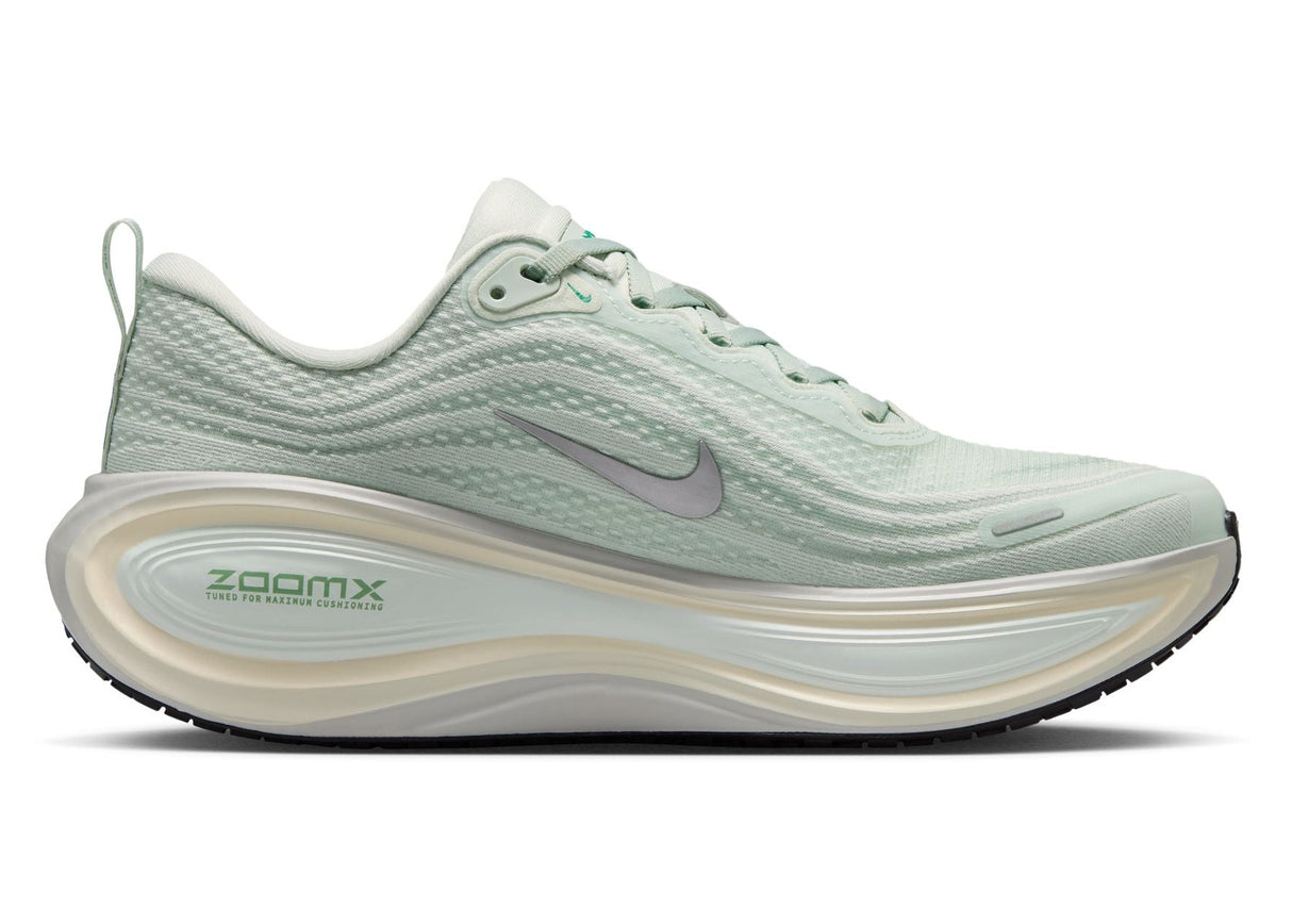 Nike Women's Vomero Plus
