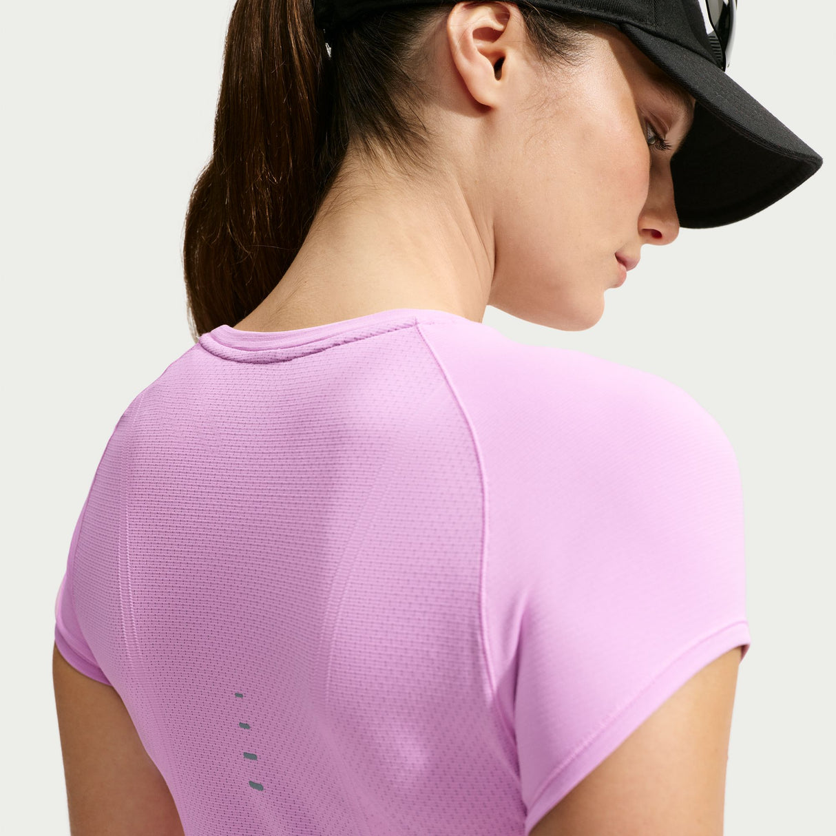 Nike Women's Swift Dri-FIT Seamless Cropped Short-Sleeve