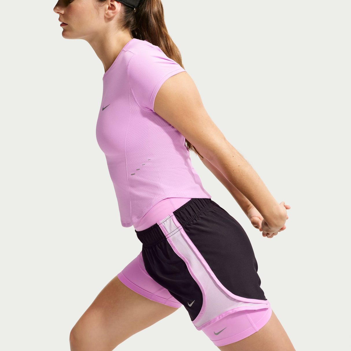 Nike Women's Swift Dri-FIT Seamless Cropped Short-Sleeve