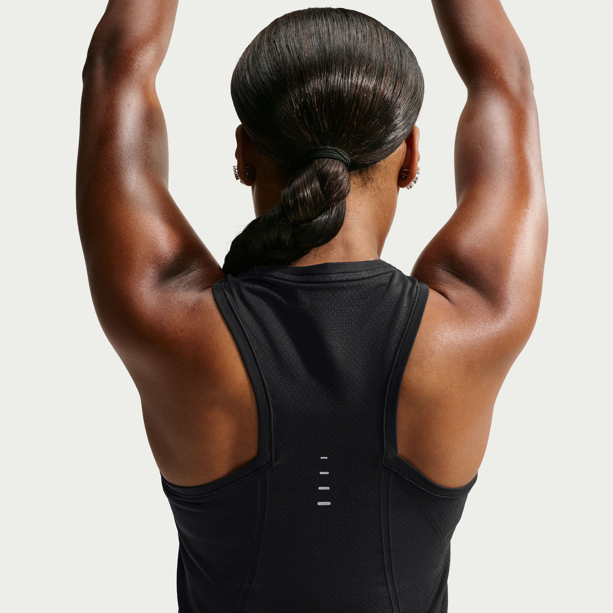 Nike Women's Swift Dri-FIT Seamless Cropped Running Tank Top