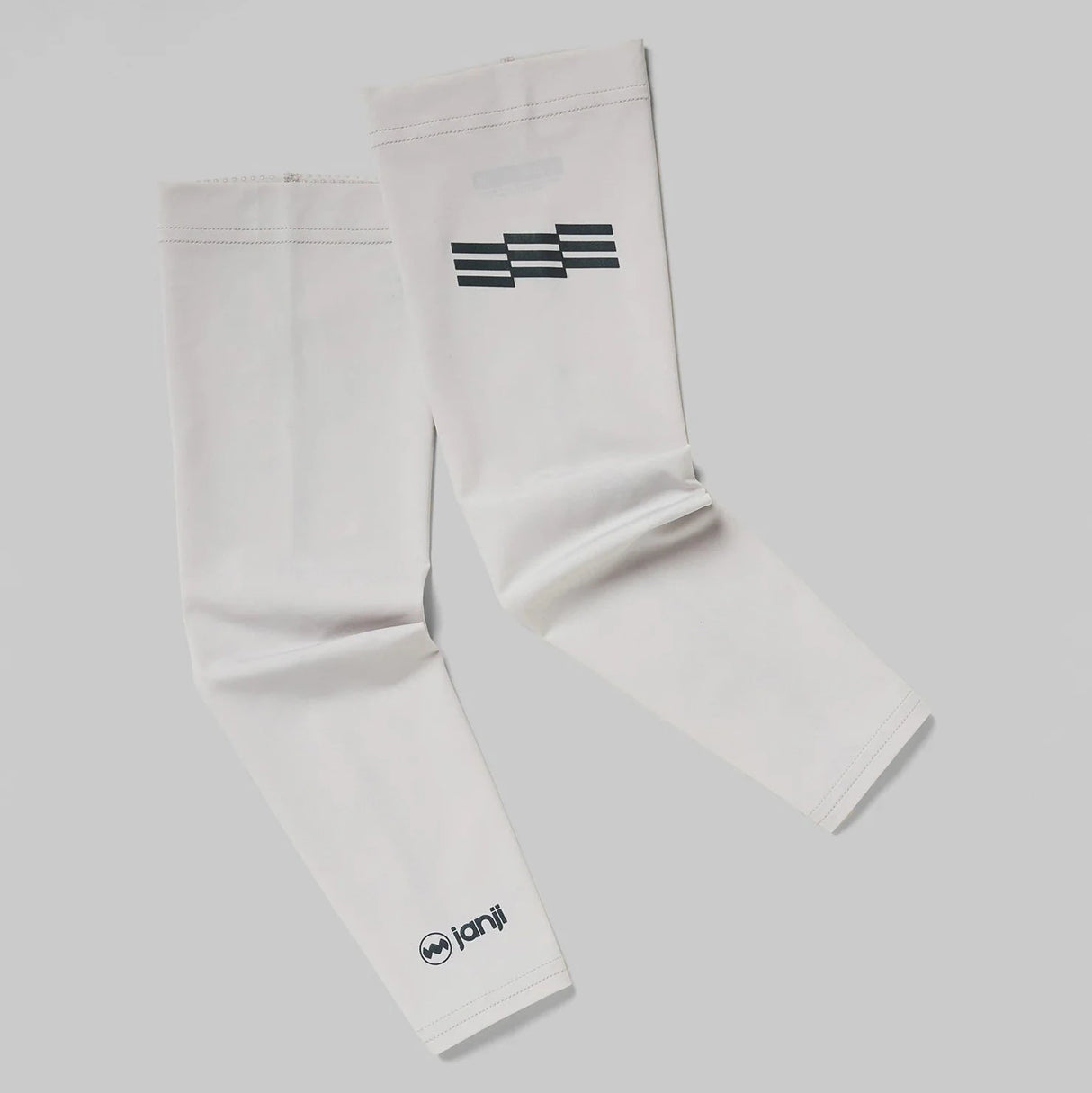 Unisex Janji Sunchaser 50 Arm Sleeves for sun protection on the arms and wrists