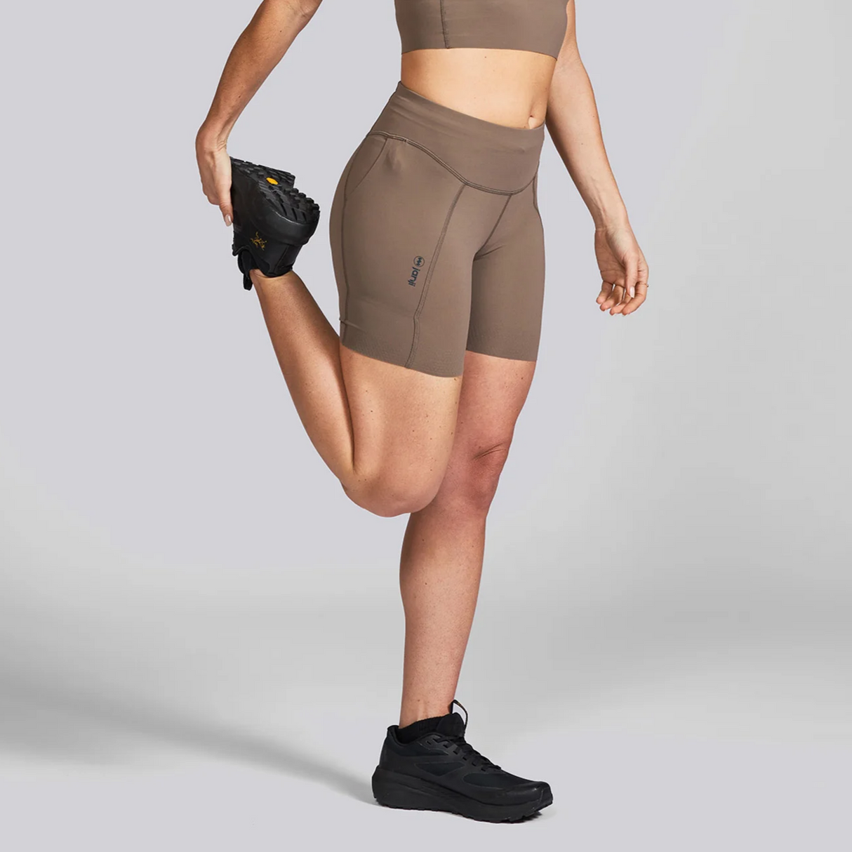 Janji Women's 5" Pace Short fitted running shorts