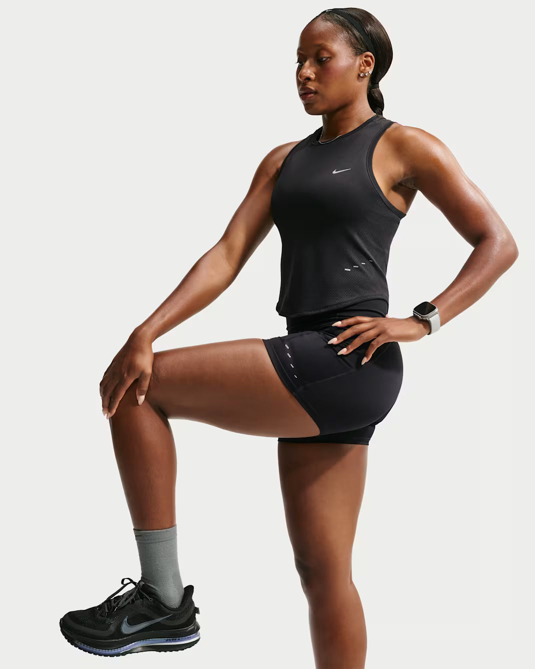 Nike Women's Swift Dri-FIT Seamless Cropped Running Tank Top
