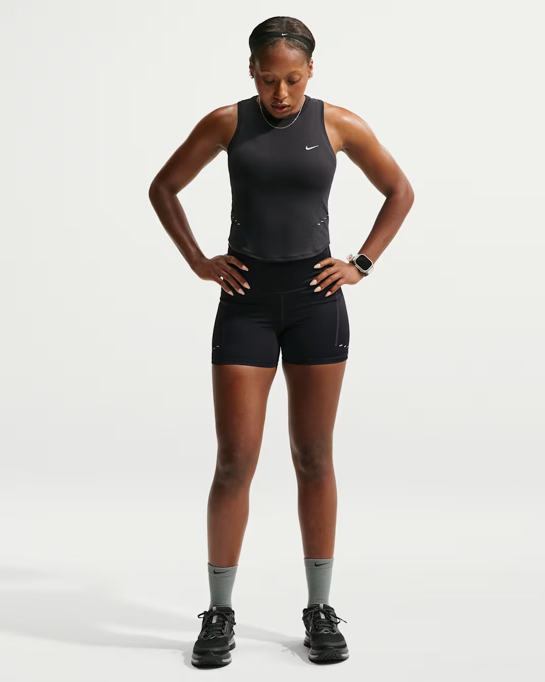Nike Women's Swift Dri-FIT Seamless Cropped Running Tank Top