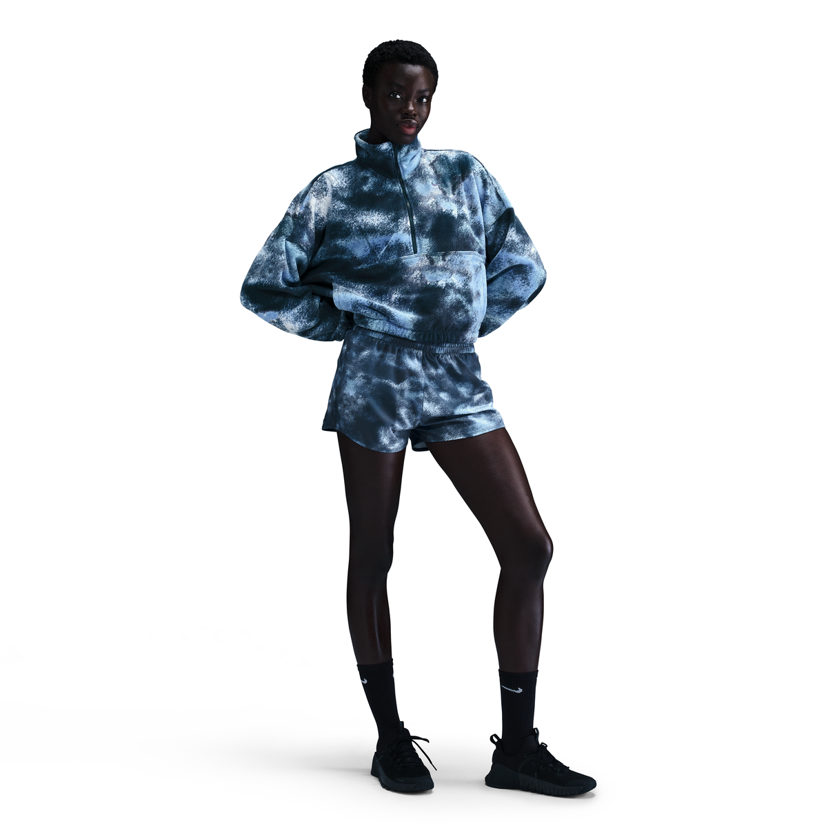 Nike Women's One Therma-FIT Oversized 1/2-Zip Fleece Printed Top