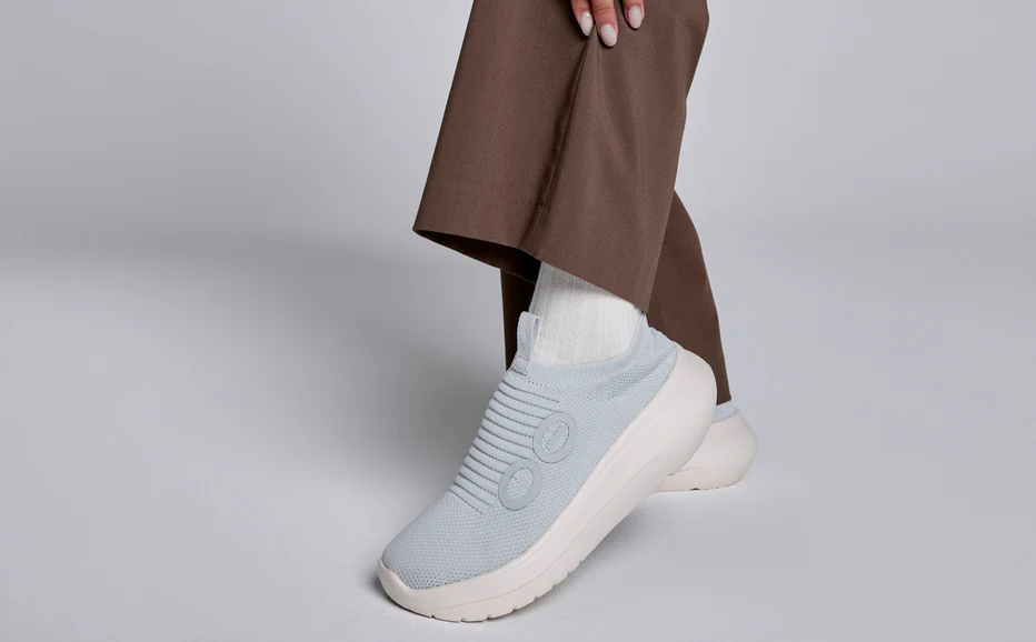 Oofos Women's Oomy Zen Shoe
