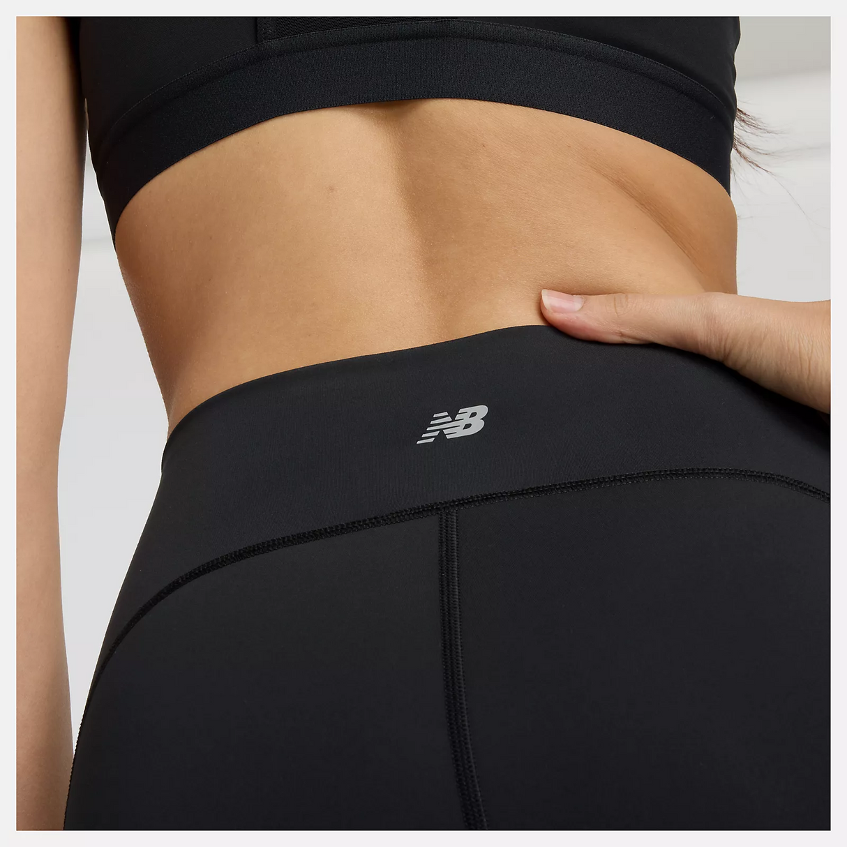 New Balance Women's Sleek Pocket High Rise Short 6"