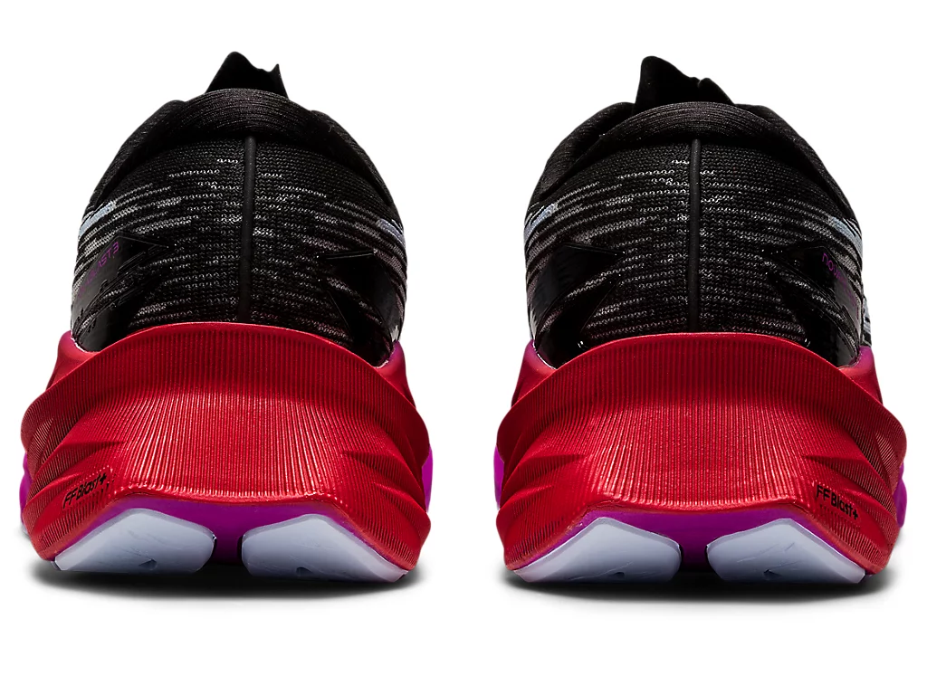 ASICS Women's Novablast 3