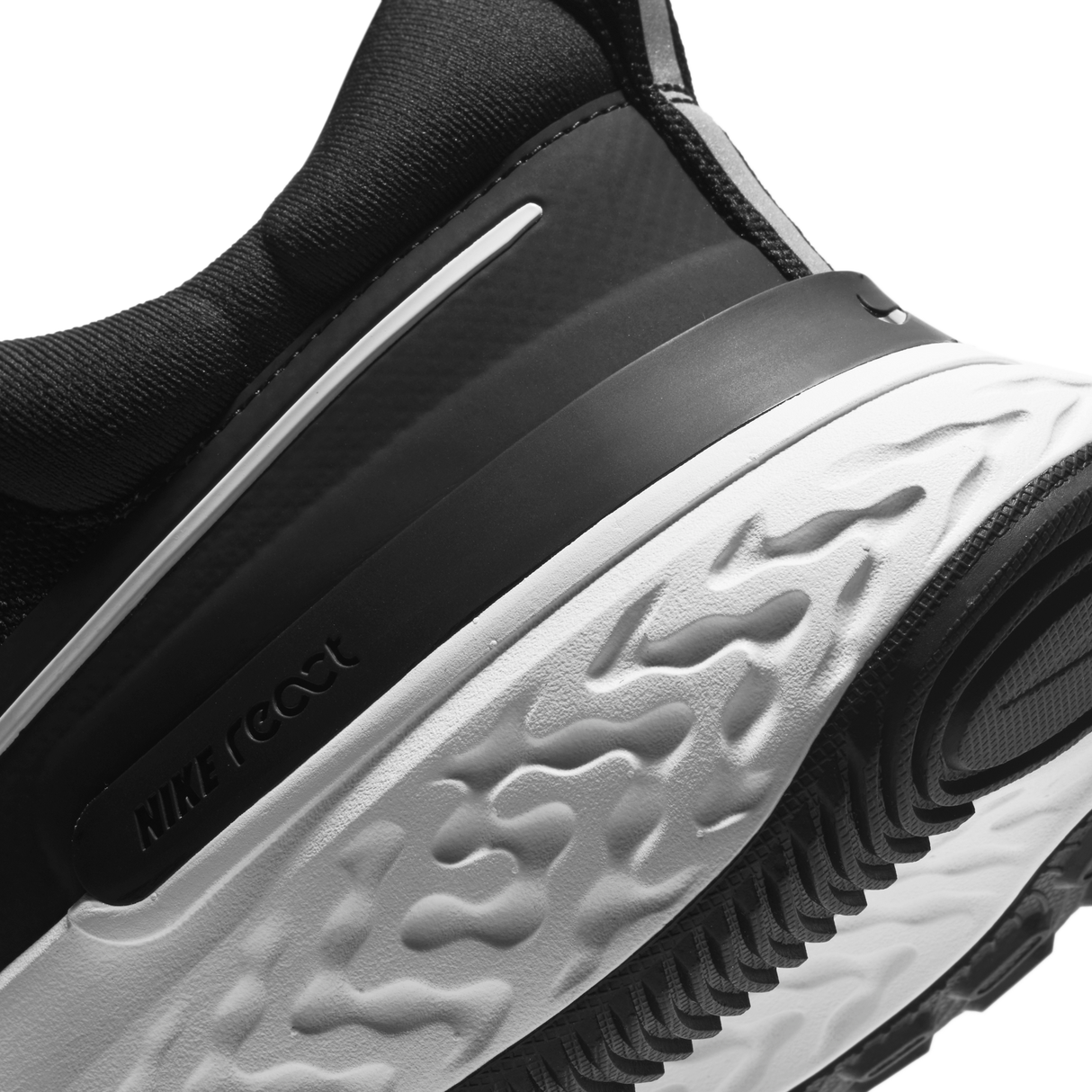 Nike Men's React Miler 2