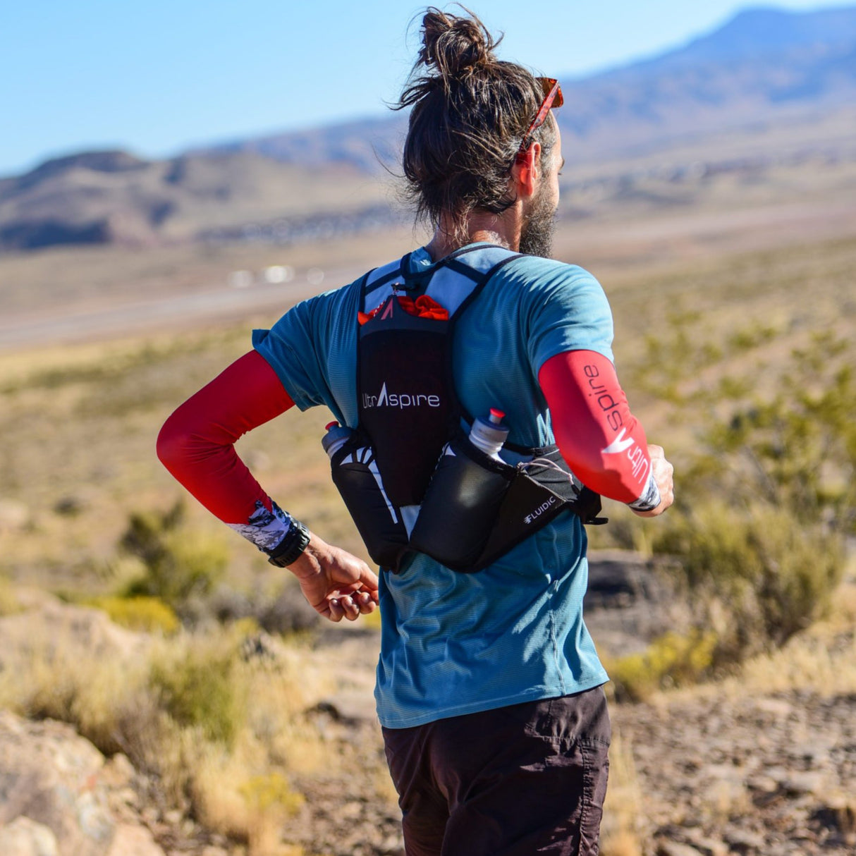 Ultraspire Momentum 2.0 Race Vest + Bottles