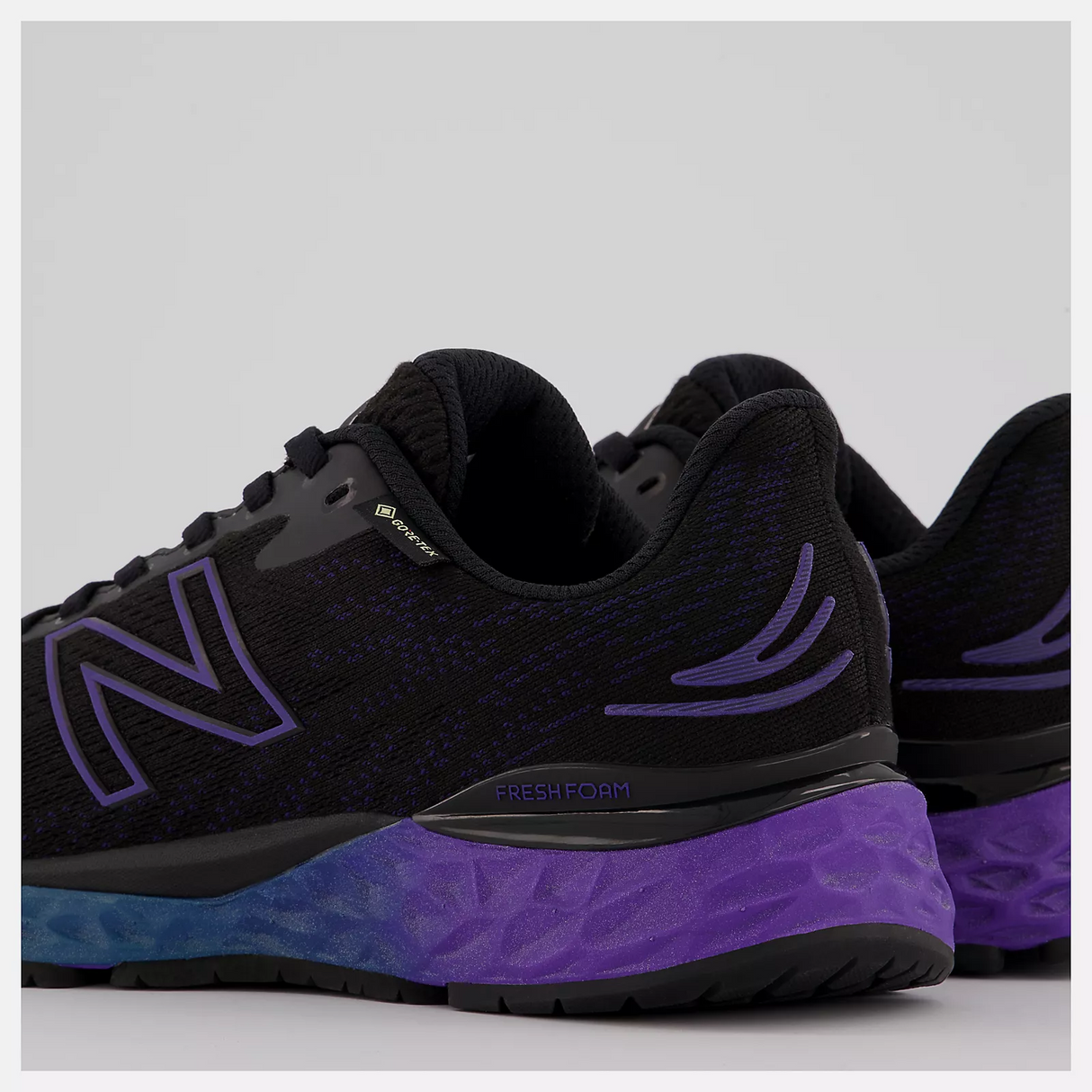 New Balance Women's Fresh Foam 880v11 GTX