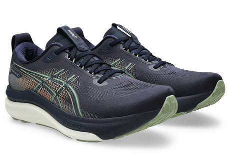 ASICS Men's Gel-Kayano (Wide) 33 stable and cushioned road running shoe