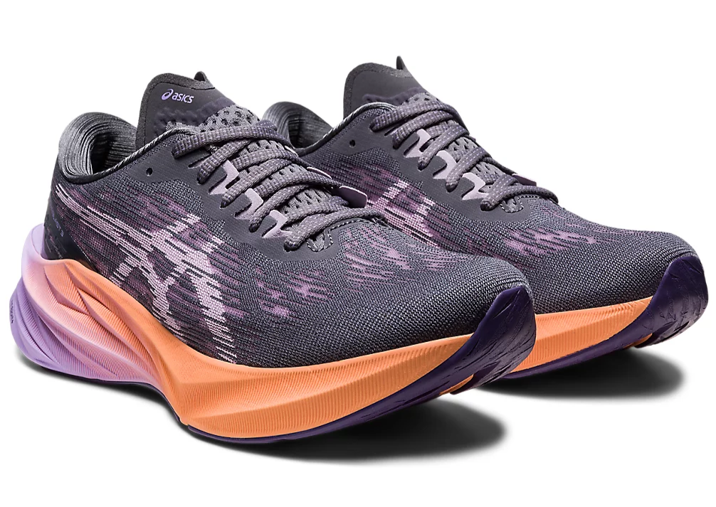 ASICS Women s Novablast 3