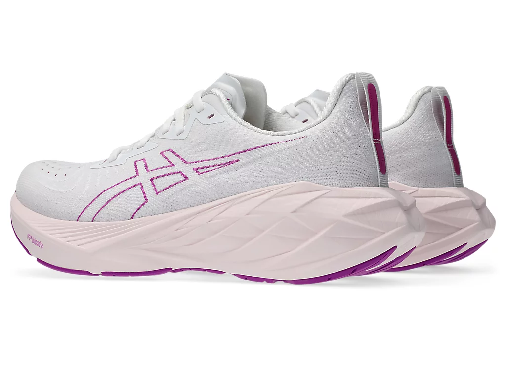 ASICS Women's Novablast 4