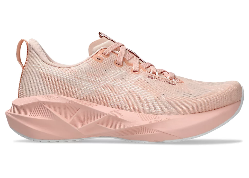 ASICS Women's Novablast 5