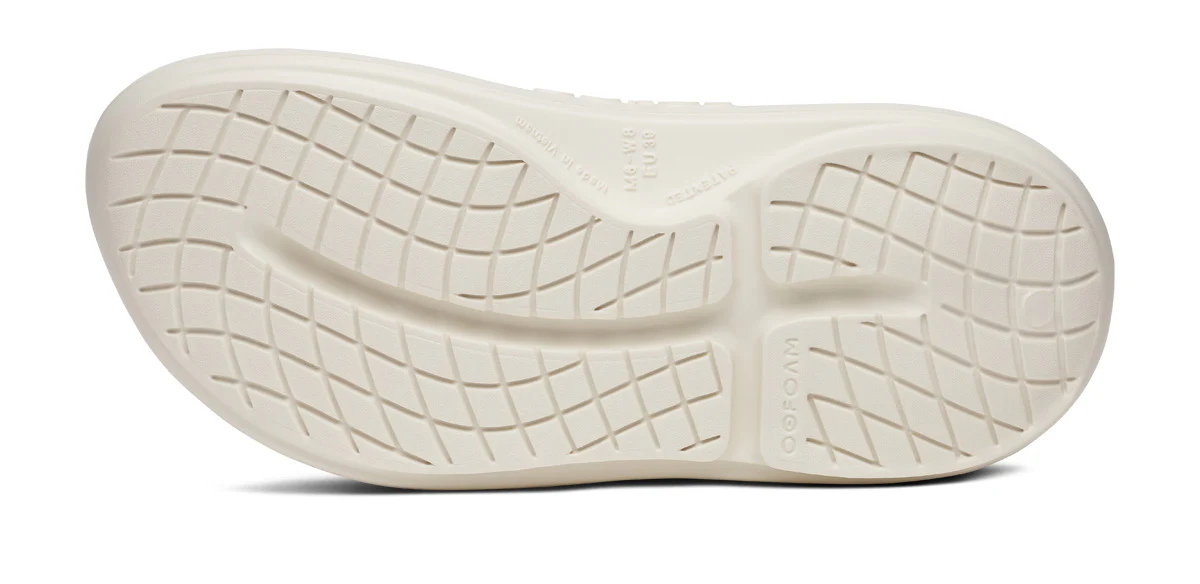 OOFOS Women's OOyea Slide