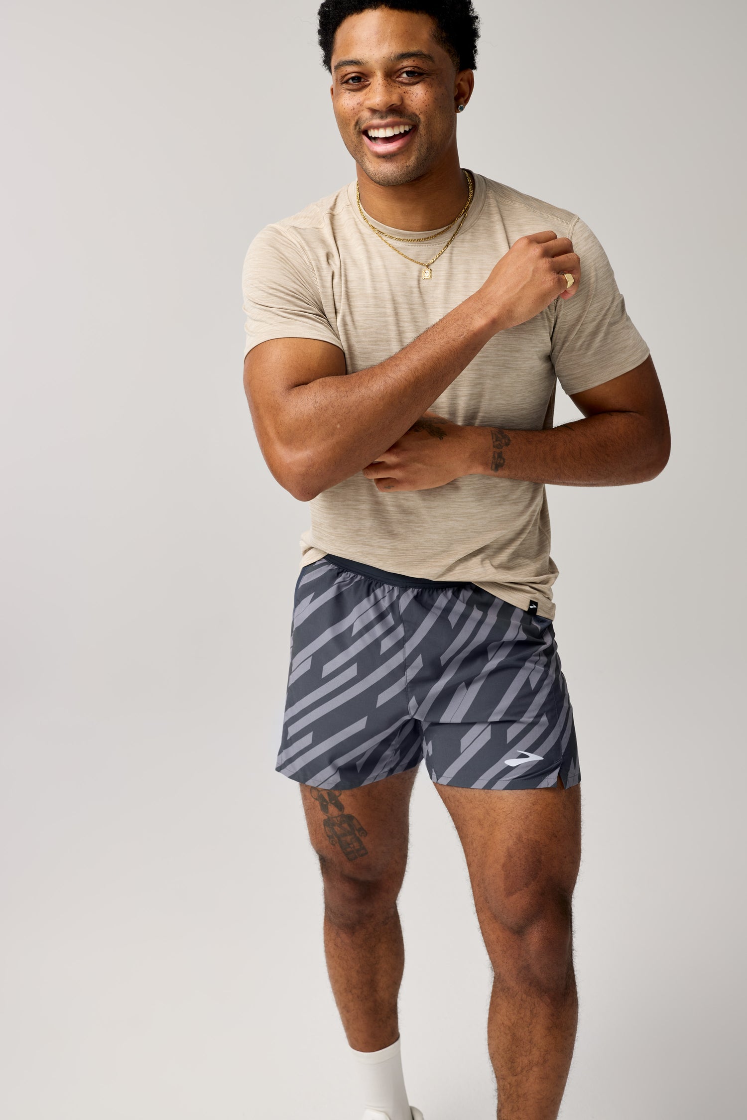 Brooks Men's Journey 5" Short