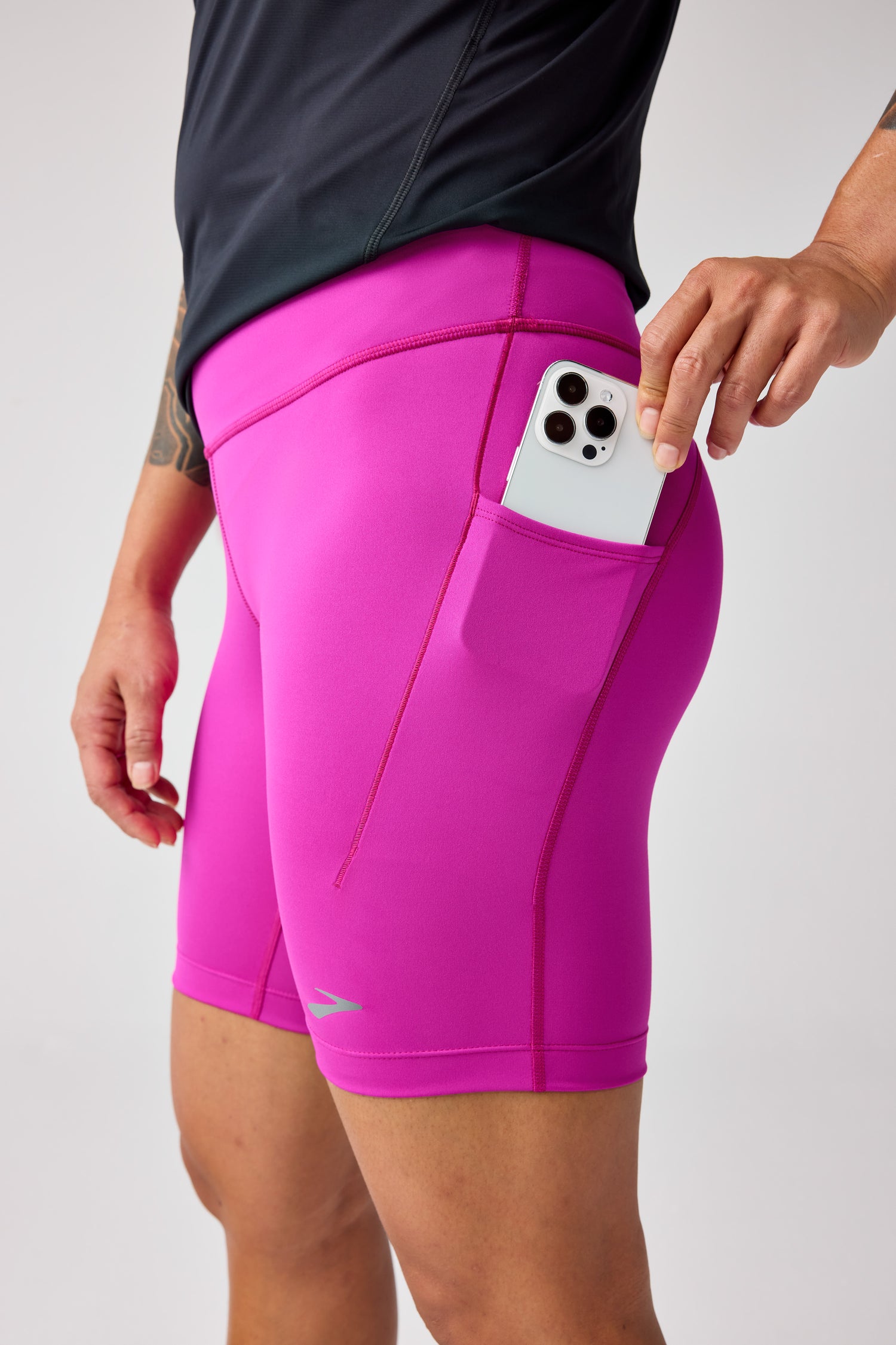 Brooks Women's Spark 8" Short Tight