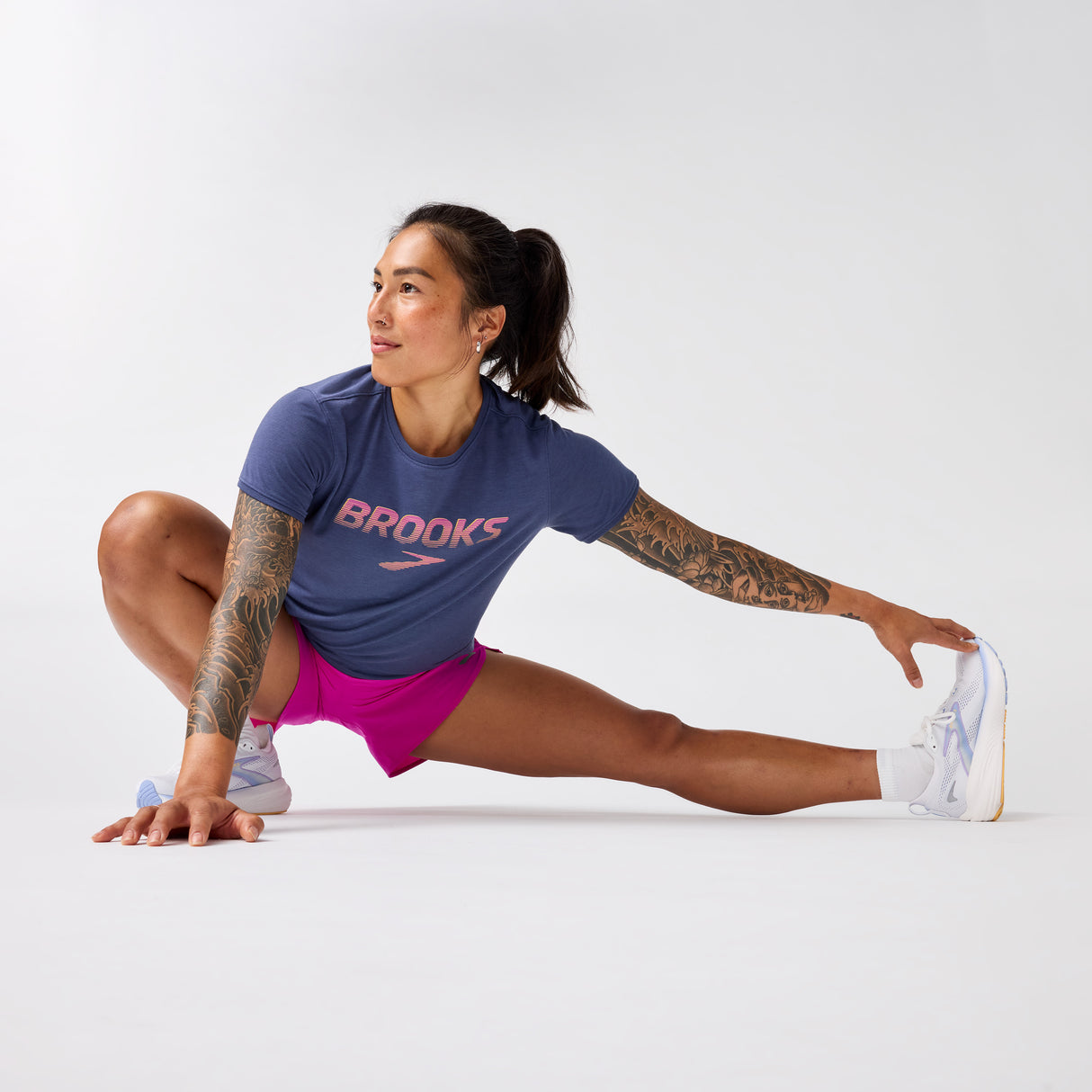 Brooks Women's Distance Short Sleeve 3.0