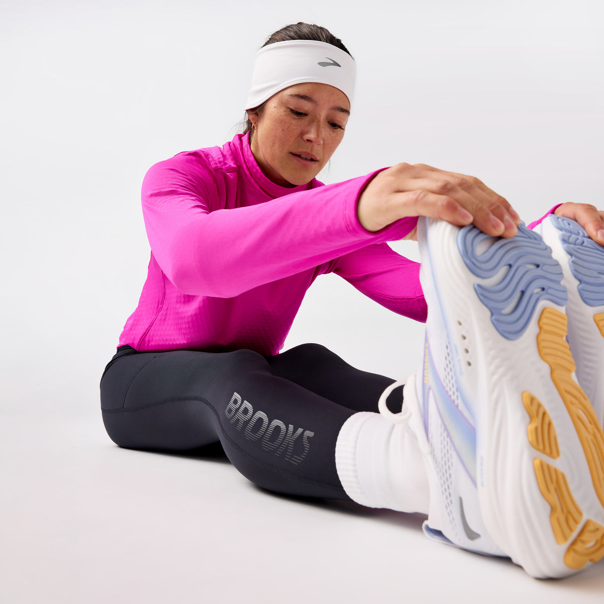 Brooks Women's Momentum Thermal Tight 2.0