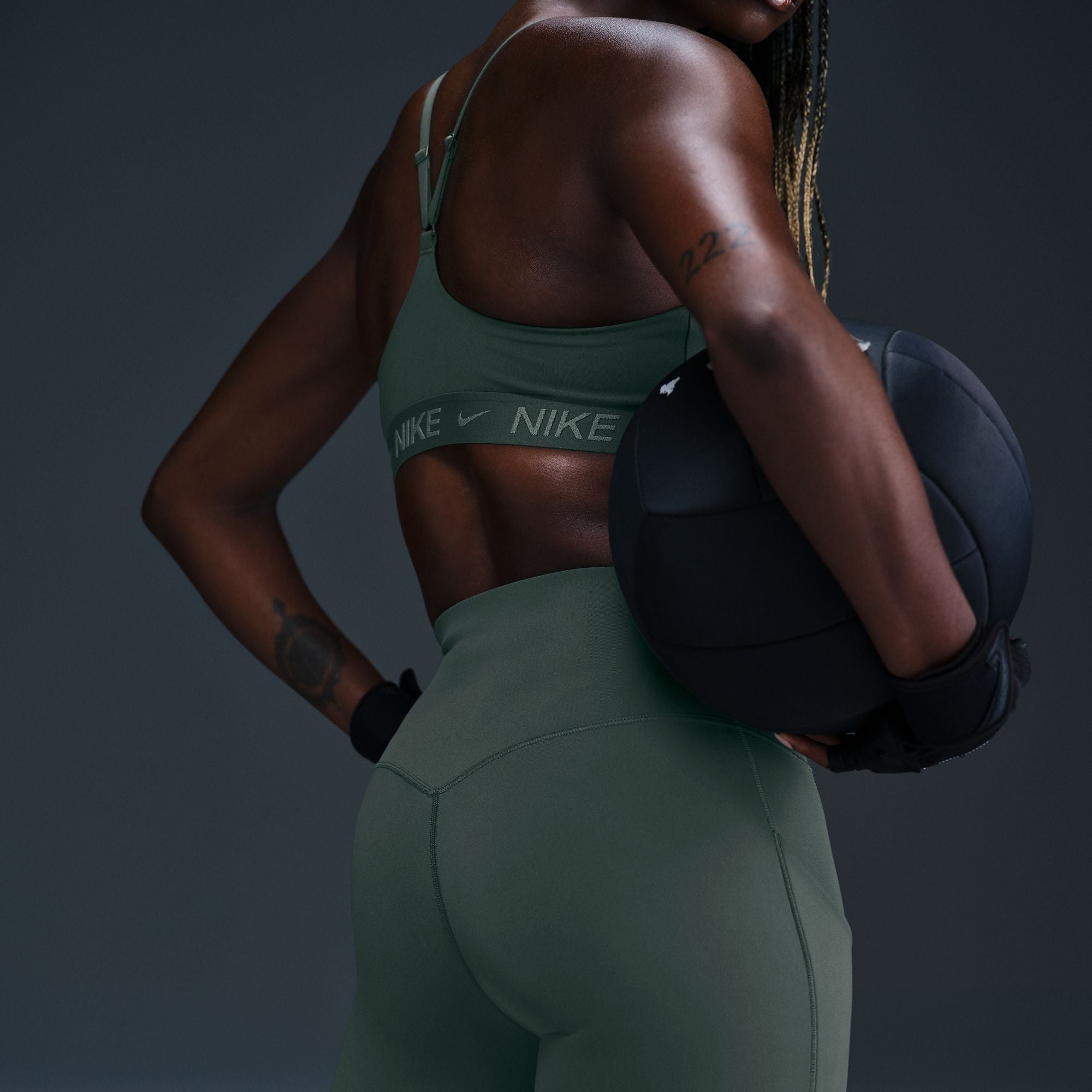 ★NIKE★W UNIVERSA MEDIUM SUPPORT 7/8 レギンス★追跡可 ☆NIKE☆W UNIVERSA MEDIUM SUPPORT 7/8 レギンス☆追跡可 (Nike