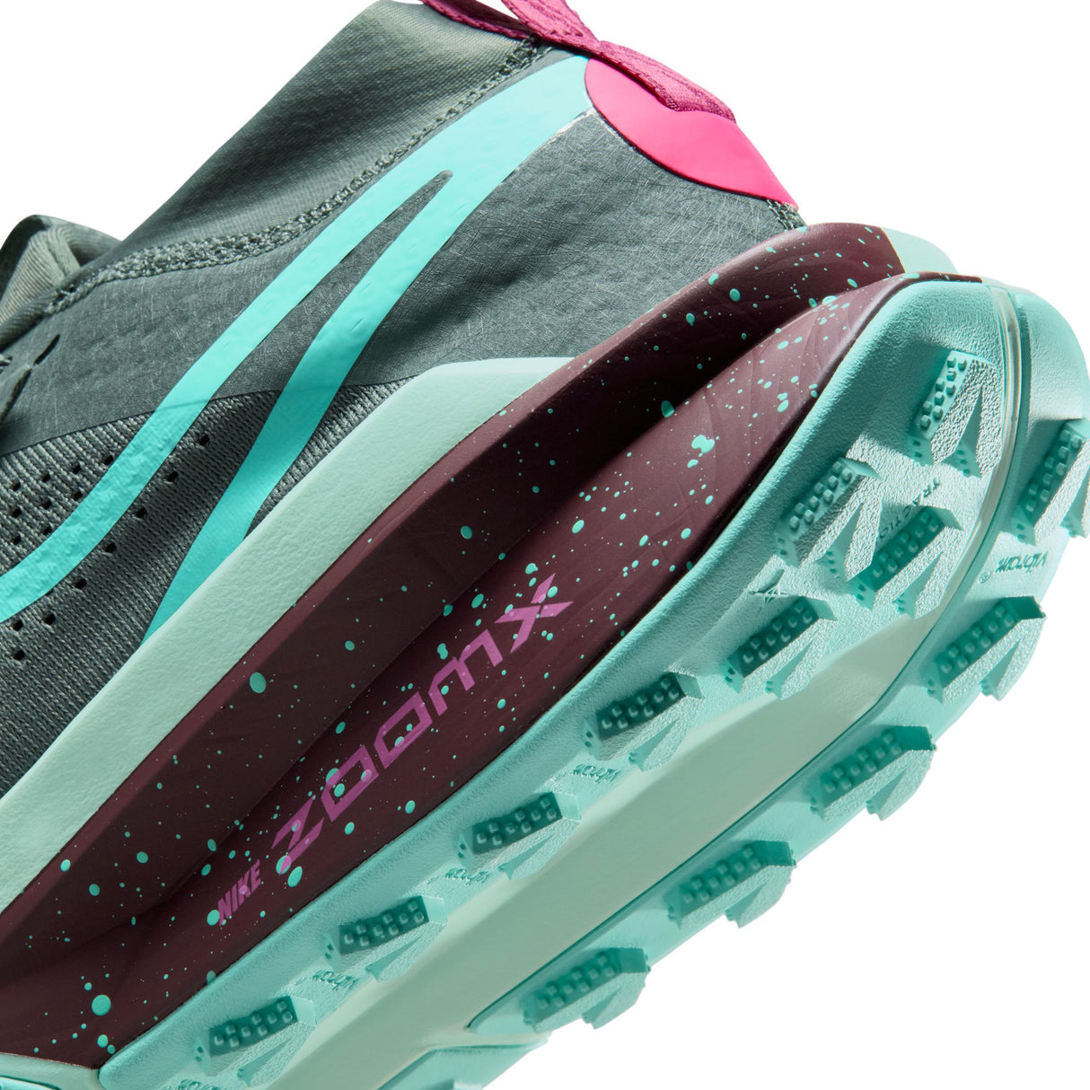 Nike Men's Zegama Trail 2