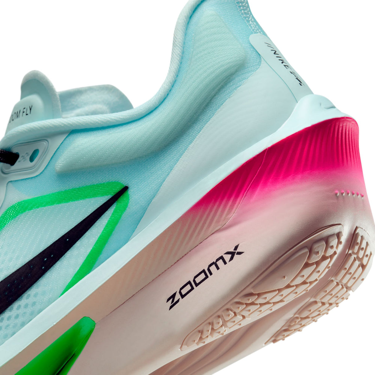Nike Women's Zoom Fly 6
