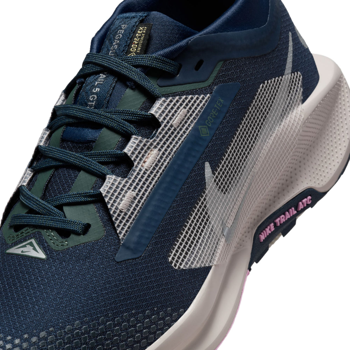 Nike Women's Pegasus Trail 5 Gore-Tex