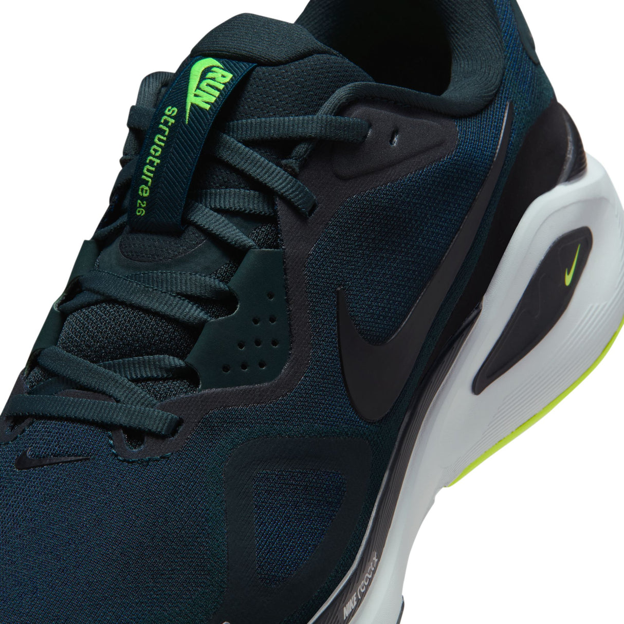 Nike Men's Structure 26