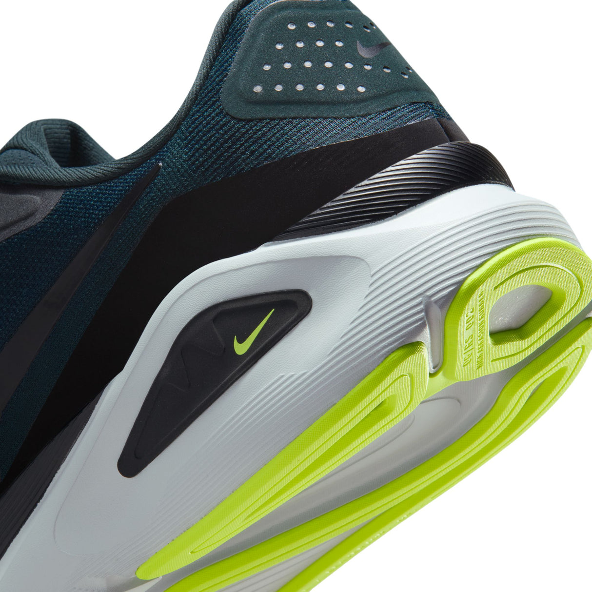 Nike Men's Structure 26