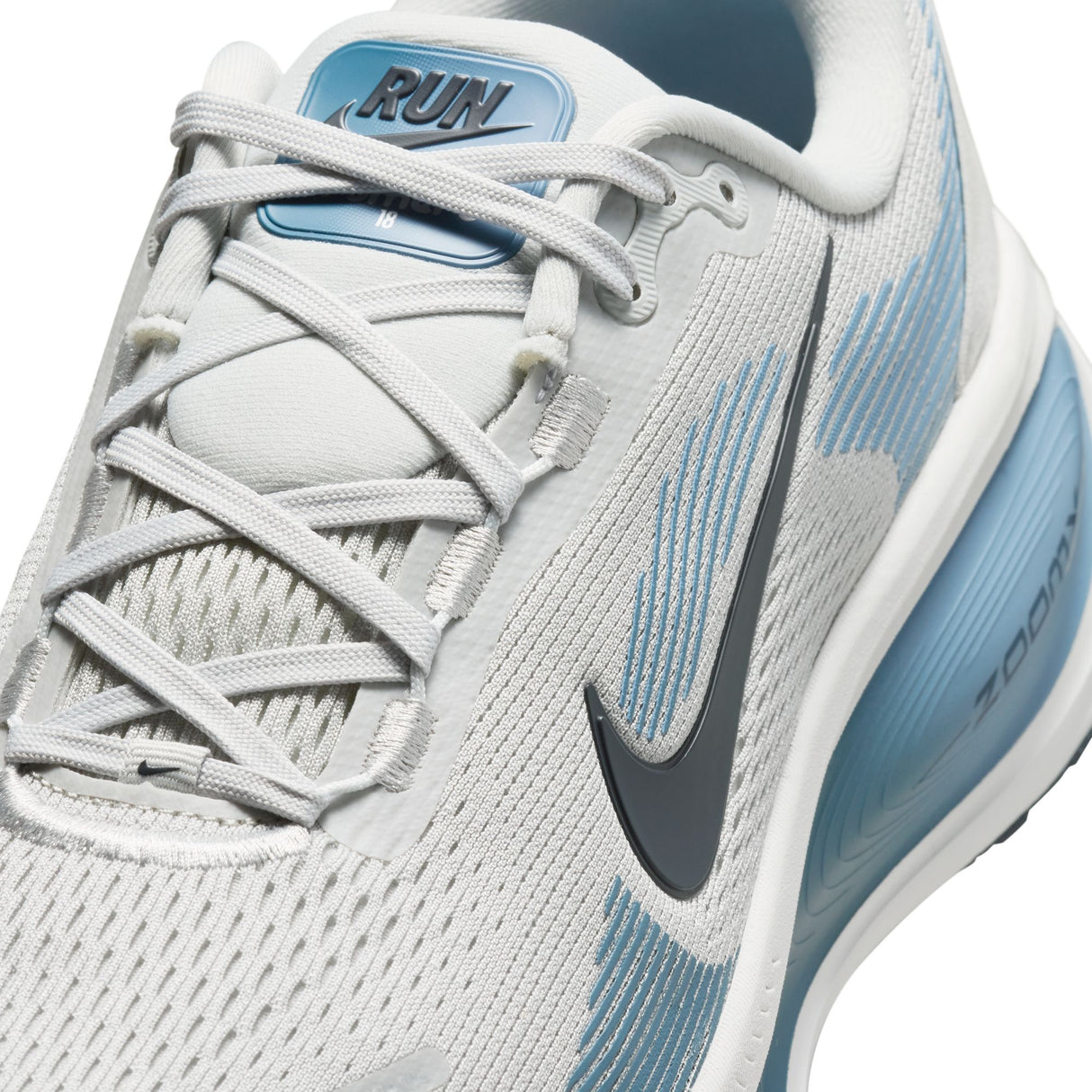 Nike Men's Vomero 18