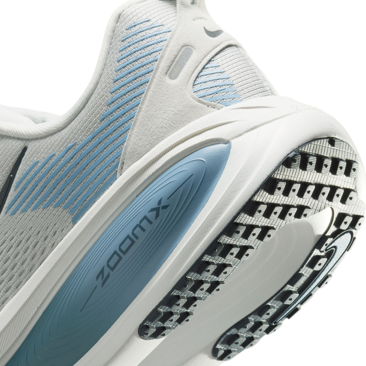 Nike Men's Vomero 18