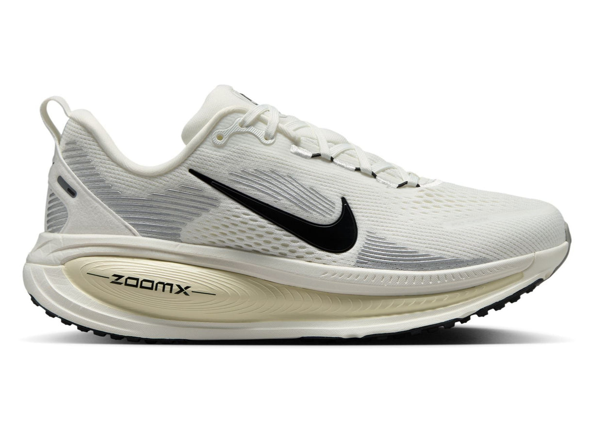 Nike Women's Vomero 18