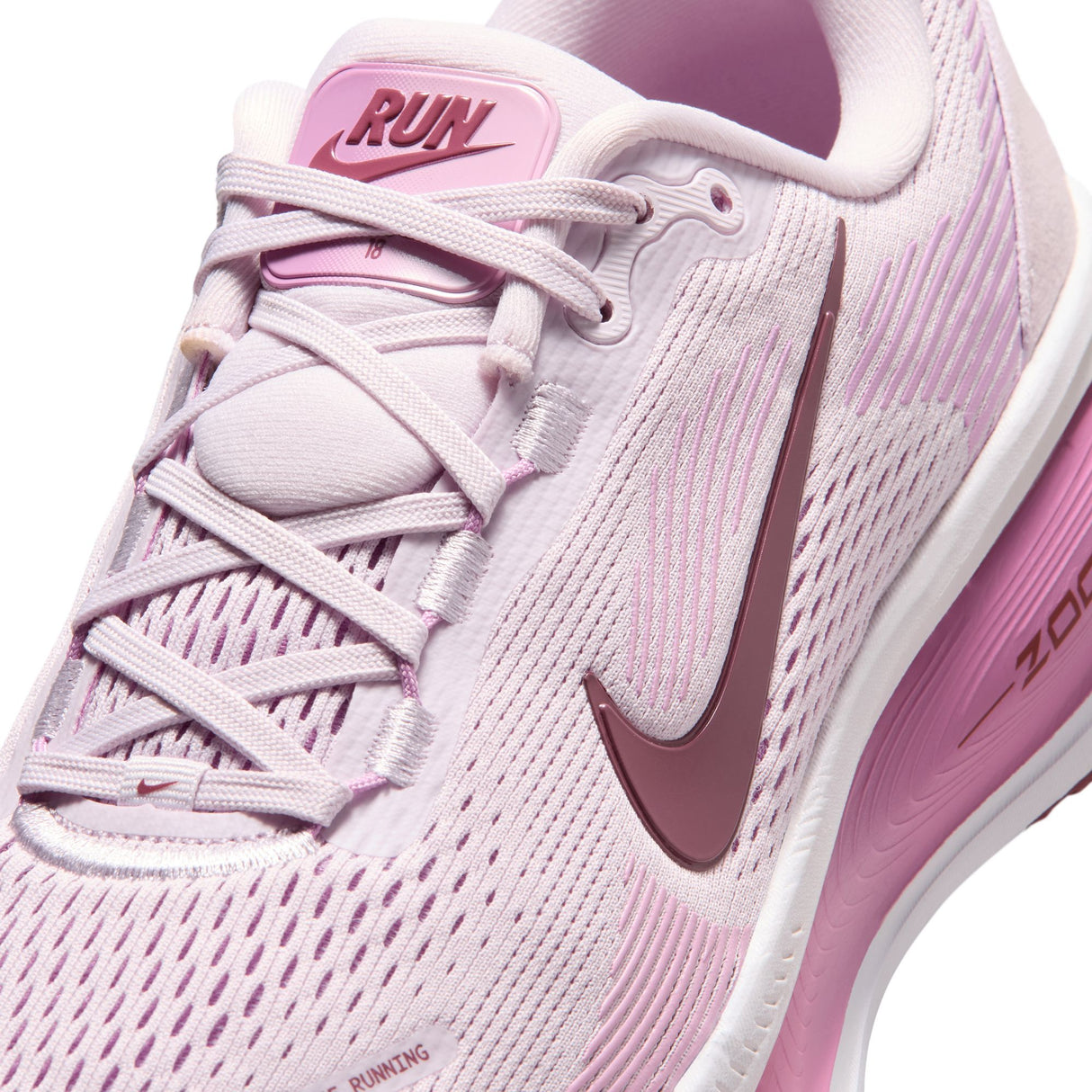 Nike Women's Vomero 18