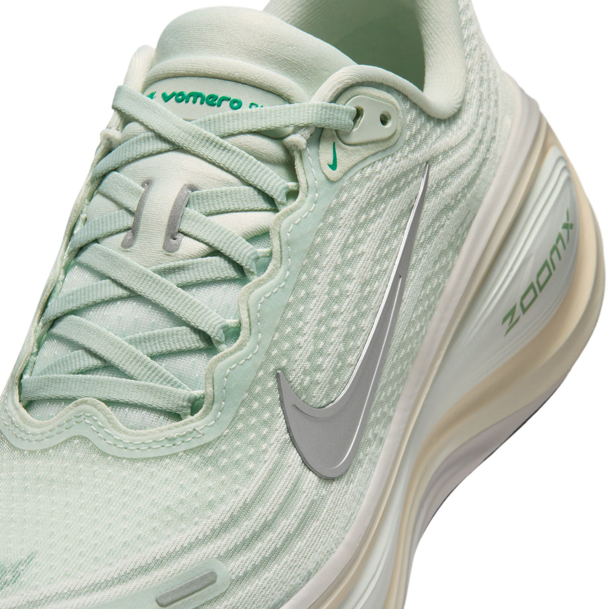 Nike Women's Vomero Plus