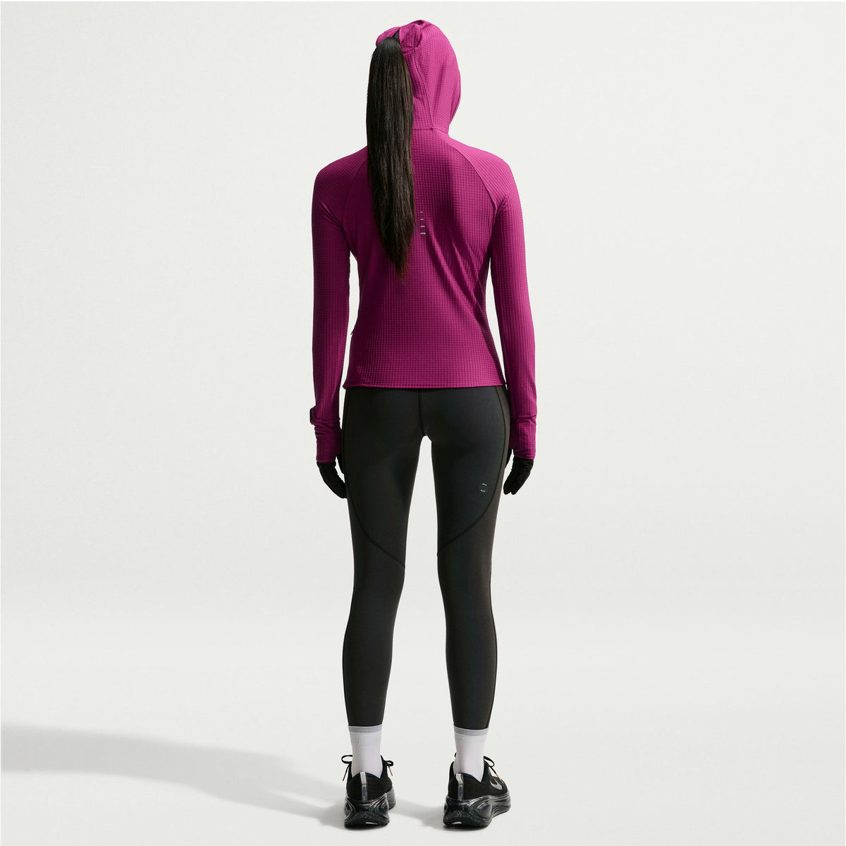 Nike Women's Therma-FIT Long-Sleeve Hooded Running Top